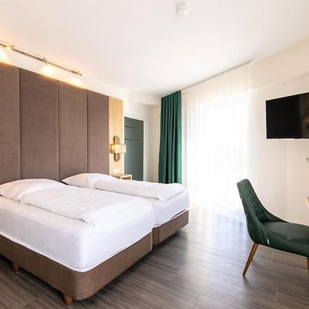 Luxstay Karben Neue Mitte - Self-Check-In Экстерьер фото