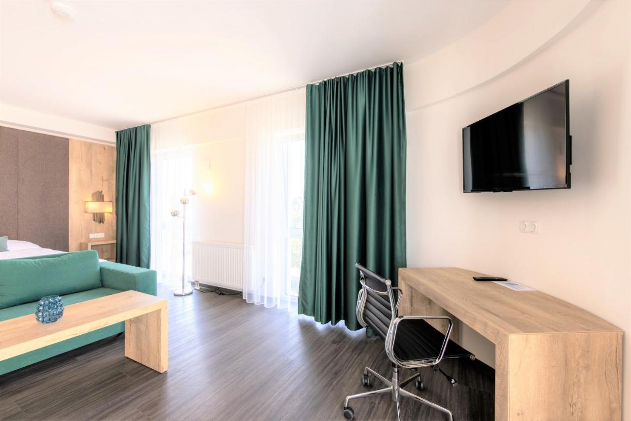 Luxstay Karben Neue Mitte - Self-Check-In Экстерьер фото